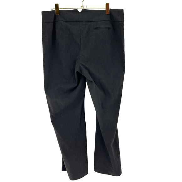 Lane Bryant Crop Black Dress Pants Women's‎ 3 US Size 18 - Picture 1 of 7
